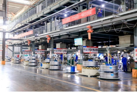 天能 全球領(lǐng)先智能制造工廠，以技術(shù)服務(wù)驅(qū)動新質(zhì)生產(chǎn)力跨越式發(fā)展